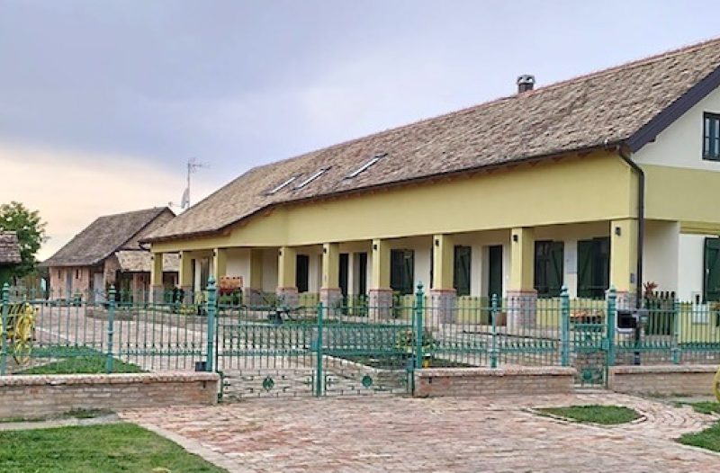 Novi Vinodolski - novi-vinodolski.info - Dvori 1882 - mjesto za opuštanje i vrhunski smještaj za sve one koji posjećuju Baranju
