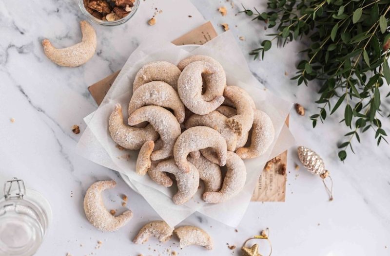Novi Vinodolski - novi-vinodolski.info - Uz Kotányi bourbon vanilija pastu do savršenih vanilin kiflica: Klasičan recept koji nikada ne razočara sada je još bolji!